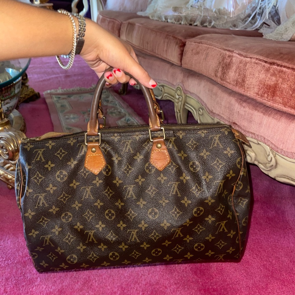 Louis Vuitton 40